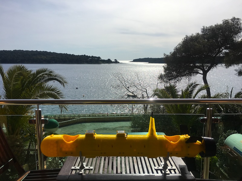 E/Xplorer AUV on the quay